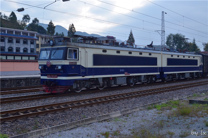 <h4>'DSC_0230_zpsde9b159d' 4928 x 3264 | NIKON D5100 | 2013-09-28 16:55:10</h4>